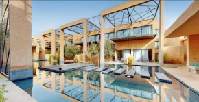 Très Beau Duplexe avec piscine depuis la terrasse